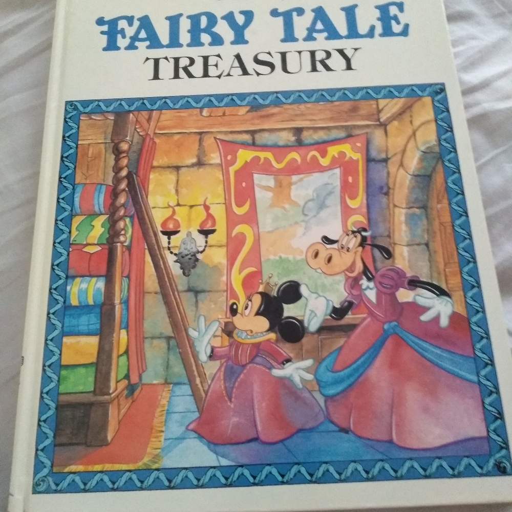 Children's book like new oversized